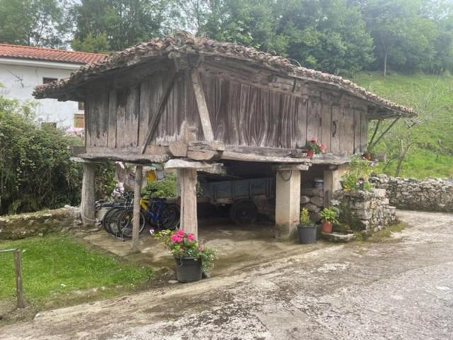 El Requexu De Rales Villa Rales  ภายนอก รูปภาพ