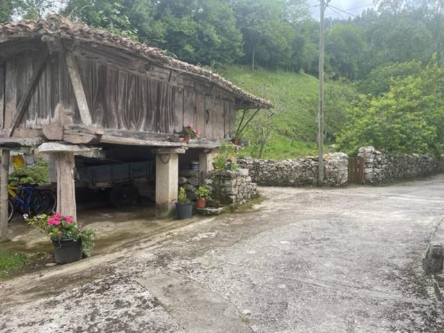 El Requexu De Rales Villa Rales  ภายนอก รูปภาพ